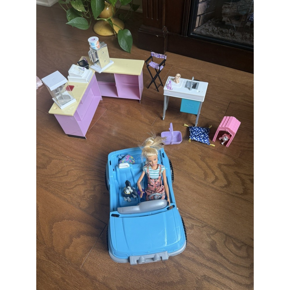 Barbie Dog Wash and Store Counter Playset by Mattel Some Accessories Included